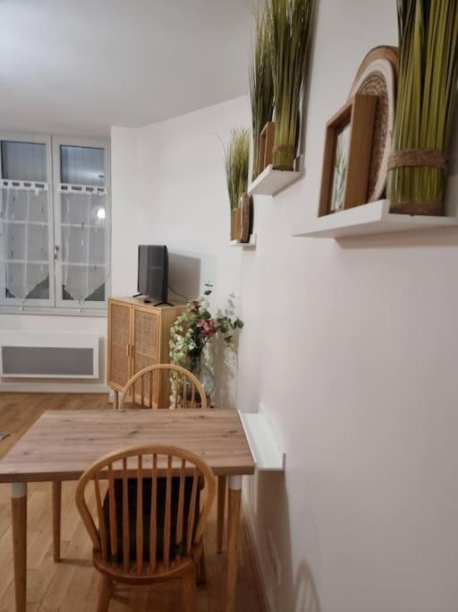 Studio L'Eden Moulins  Buitenkant foto